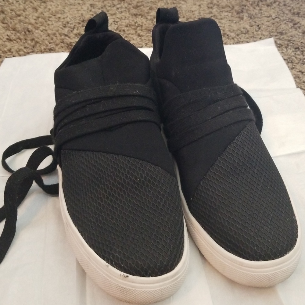 Black Steve Maddeb Tennis Shoes